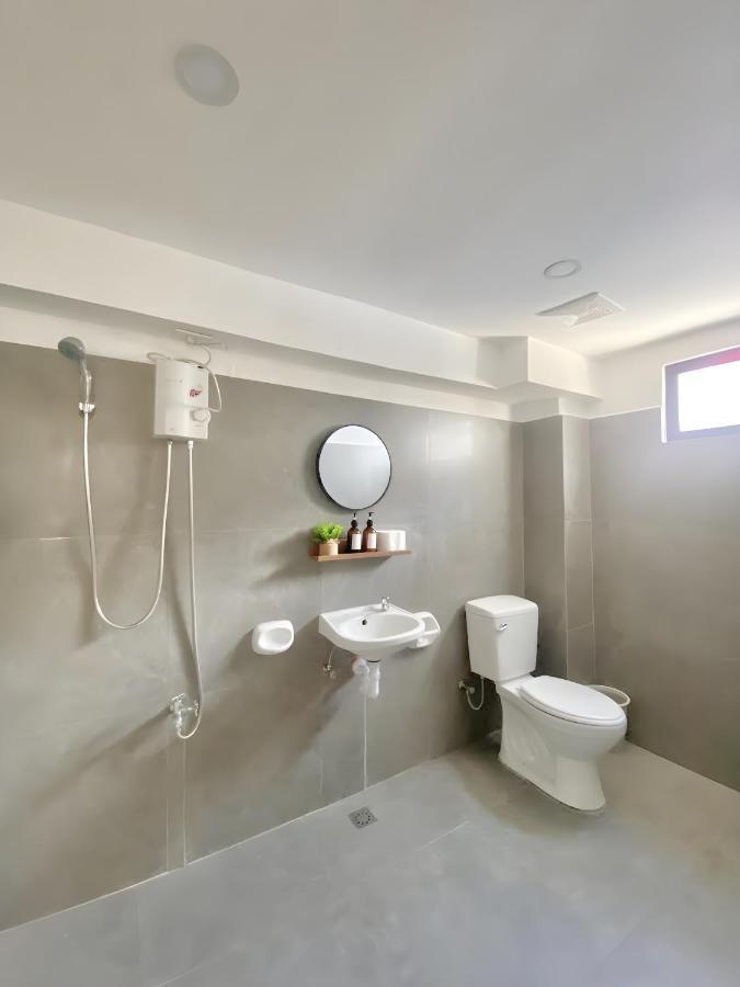 New Modern Home Near Airport, Beach And Fast Wi-Fi Sudtungan 外观 照片