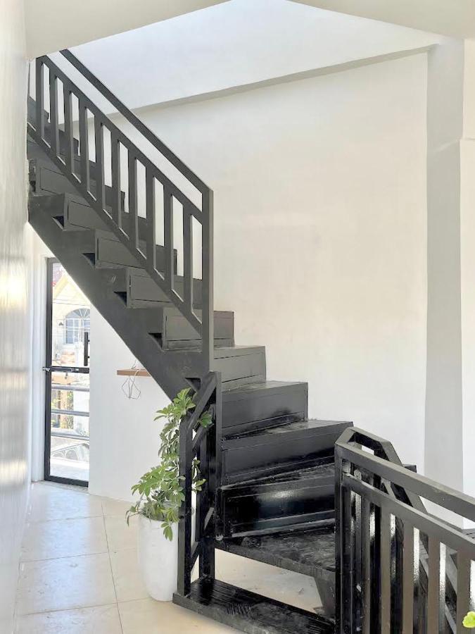 New Modern Home Near Airport, Beach And Fast Wi-Fi Sudtungan 外观 照片