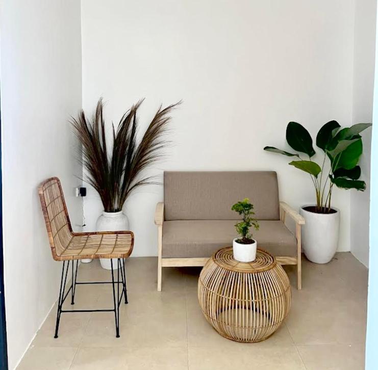New Modern Home Near Airport, Beach And Fast Wi-Fi Sudtungan 外观 照片